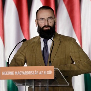 Eurodiputado ultraconservador y homófobo húngaro es detenido en orgía con 25 hombres Eurodiputado ultraconservador y homófobo húngaro es detenido en orgía con 25 hombres