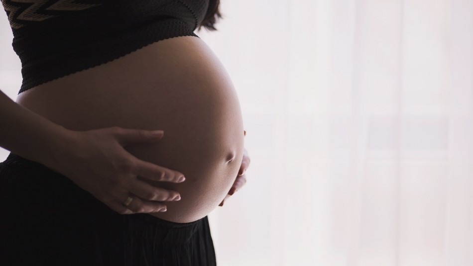 Niegan aborto legal a niña de 12 años que fue violada y quedó embarazada de gemelos en Argentina Niegan aborto legal a niña de 12 años que fue violada y quedó embarazada de gemelos en Argentina