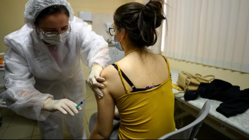 Vacuna contra coronavirus: Rusia recomienda 42 días sin beber alcohol tras la primera dosis