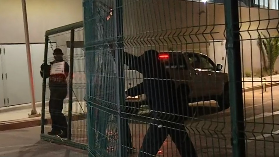 Asalto en mall de Maipú Sujetos roban $17 millones en especies desde mall de Maipú: Fue capturado uno de los asaltantes