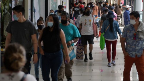 Gobierno evalúa retrasar el toque de queda para fomentar el comercio en diciembre