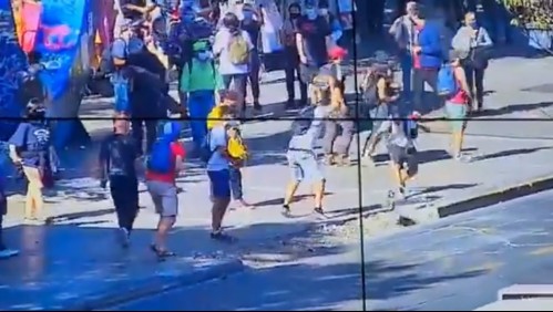 Nueva jornada de incidentes se registra en las cercanías de La Moneda