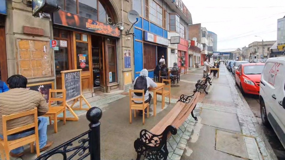 Restaurantes en rebeldía en Punta Arenas: Seis locales sumariados por abrir pese a la cuarentena Restaurantes en rebeldía en Punta Arenas: Seis locales sumariados por abrir pese a la cuarentena