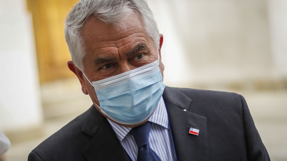 Enrique Paris Coronavirus: Nuevos casos bordean los 2 mil y en la RM los contagios siguen en aumento