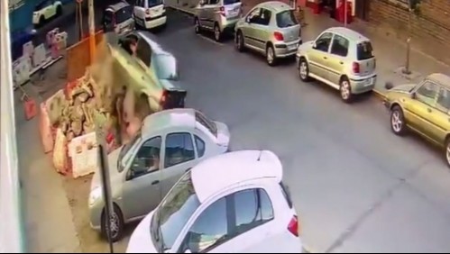 Impactante video capta supuesto intento de atropello contra un hombre tras pelea