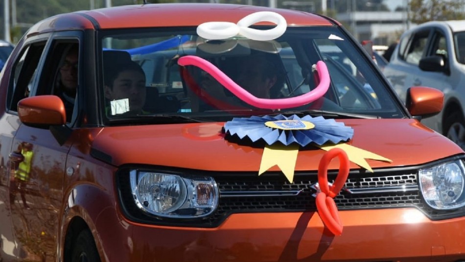 Graduación Ceremonia de graduación en auto en Concepción.