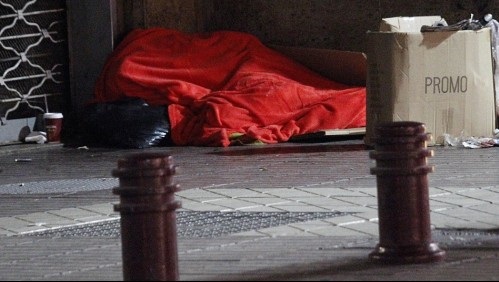 Anciano en situación de calle muere tras caer sobre fogata mientras dormía