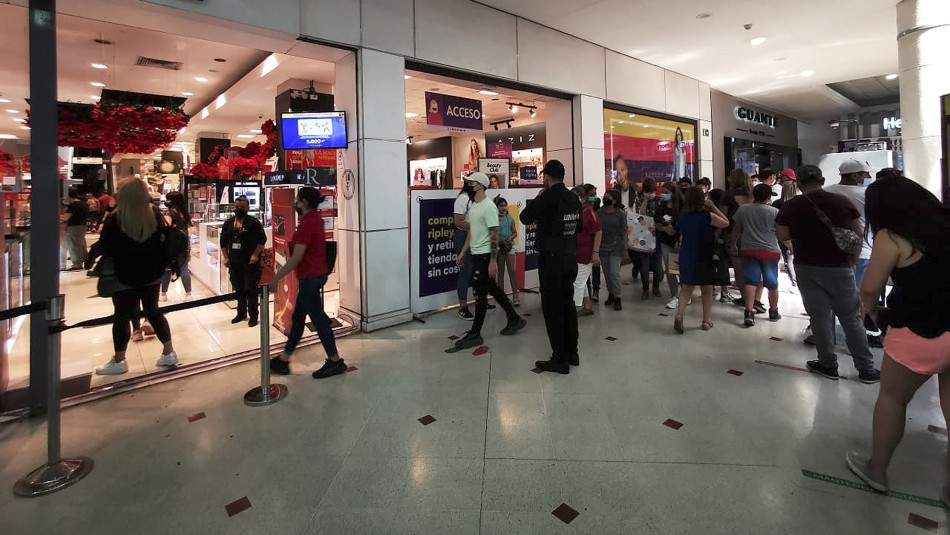 Revisa los horarios de cierre de malls y centros comerciales este viernes 18 de diciembre Revisa los horarios de cierre de malls y centros comerciales este viernes 18 de diciembre