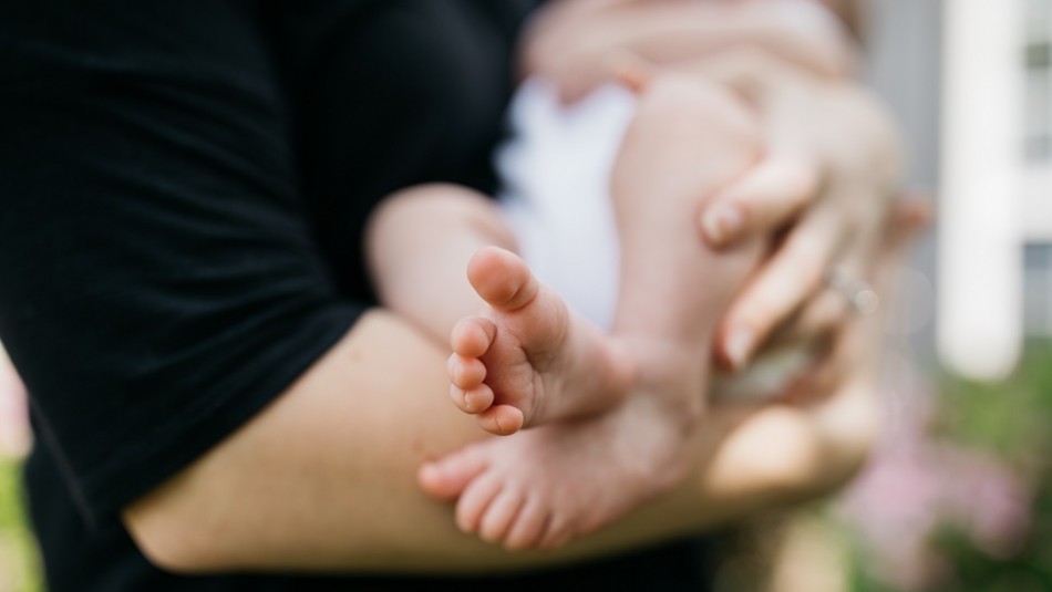 Madre drogadicta le dio pecho a su bebé de tres meses y la mató: Está presa por asesinato Madre drogadicta le dio pecho a su bebé de tres meses y la mató: Está presa por asesinato