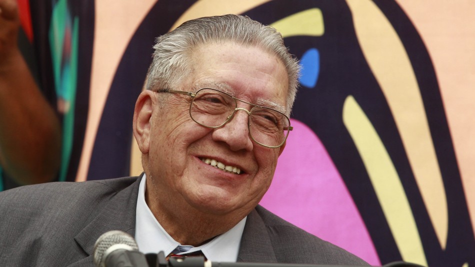 Valentín Trujillo se ofrece para vacunarse contra el coronavirus