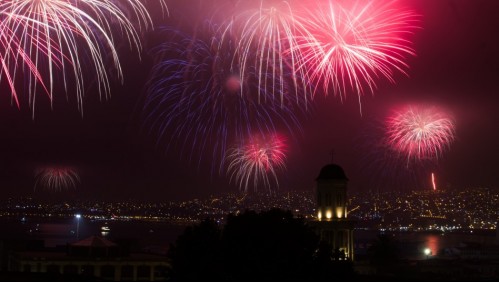Cancelan fuegos artificiales de Año Nuevo en Valparaíso, Viña del Mar y Concón