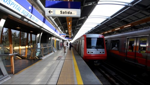 Metro de Santiago: Así funcionará el tren subterráneo en Navidad y Año Nuevo