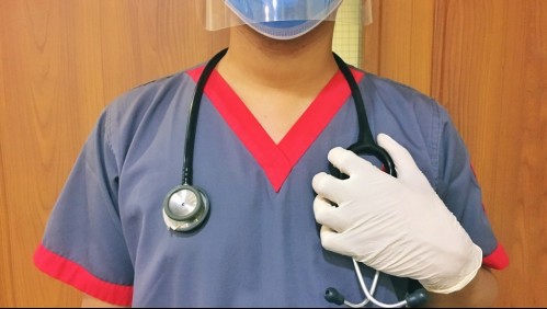 Demanda a su universidad porque no se puede graduar de médico: dice que desaparecieron sus notas