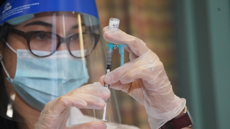 Vacuna Pfizer: Este jueves llegan 10 mil dosis y se inicia la vacunación Vacuna Pfizer: Este jueves llegan 10 mil dosis y se inicia la vacunación