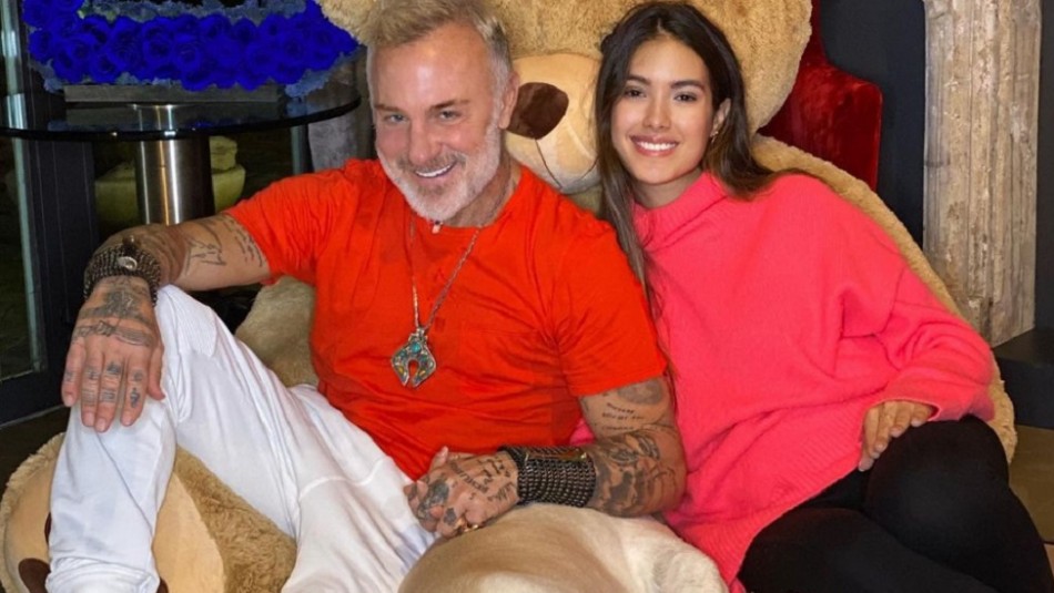 La primera foto del rostro de la hija de Gianluca Vacchi y Sharon Fonseca: así es Blu Jerusalema La primera foto del rostro de la hija de Gianluca Vacchi y Sharon Fonseca: así es Blu Jerusalema