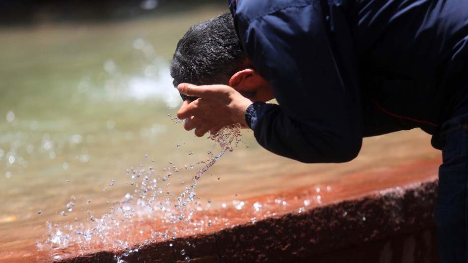 34° en Santiago: Meteorología emite aviso de altas temperaturas para siete regiones del país 34° en Santiago: Meteorología emite aviso de altas temperaturas para siete regiones del país