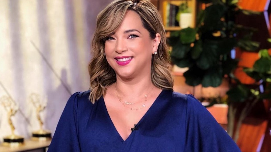 El atrevido look que Adamari López escogió para celebrar la Navidad con Toni Costa y Alaïa El atrevido look que Adamari López escogió para celebrar la Navidad con Toni Costa y Alaïa
