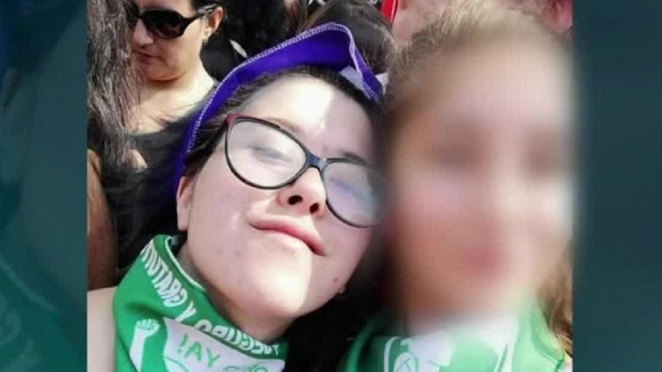 Velatorio de María Isabel Pavez Velatorio de María Isabel Pavez: Vecinos exigen justicia por muerte de la joven