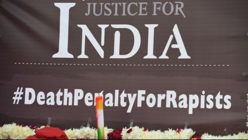 Hombre 'perdió' a su esposa en una apuesta: Permitió que amigos la violaran y le arrojó ácido