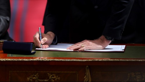 Mujer trans presenta recurso contra banco por negarse a cambiar el nombre en su tarjeta