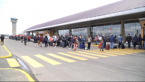 Aeropuerto de Punta Arenas debió ser evacuado por presencia de dos personas con coronavirus