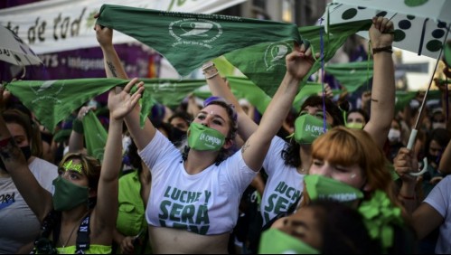 Argentina tendrá aborto legal y voluntario tras aprobación del Senado