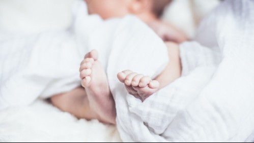 Madre envenena a su bebé de cuatro meses para 'llamar la atención' en Reino Unido