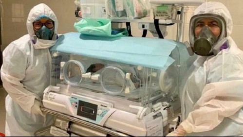 Bebé de madre con coronavirus nació sana y a las 00:00 horas del 1 de enero