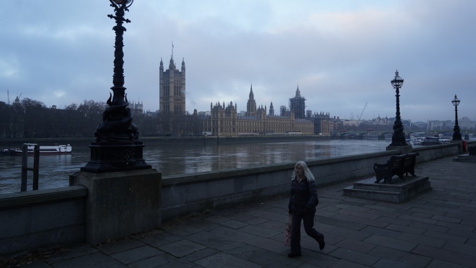 Cuarentena total en Inglaterra debido a nueva cepa: Se mantendría al menos hasta febrero Cuarentena total en Inglaterra debido a nueva cepa: Se mantendría al menos hasta febrero