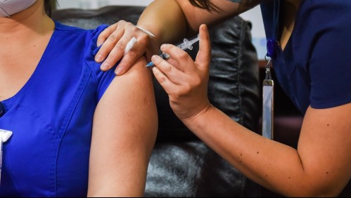 Seremi explica contagio de coronavirus de funcionaria del Hospital Las Higueras vacunada