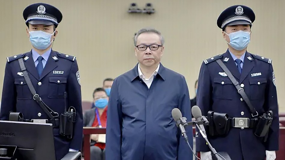 condenado a muerte Lai Xiaomin Condenan a muerte a exbanquero chino por
