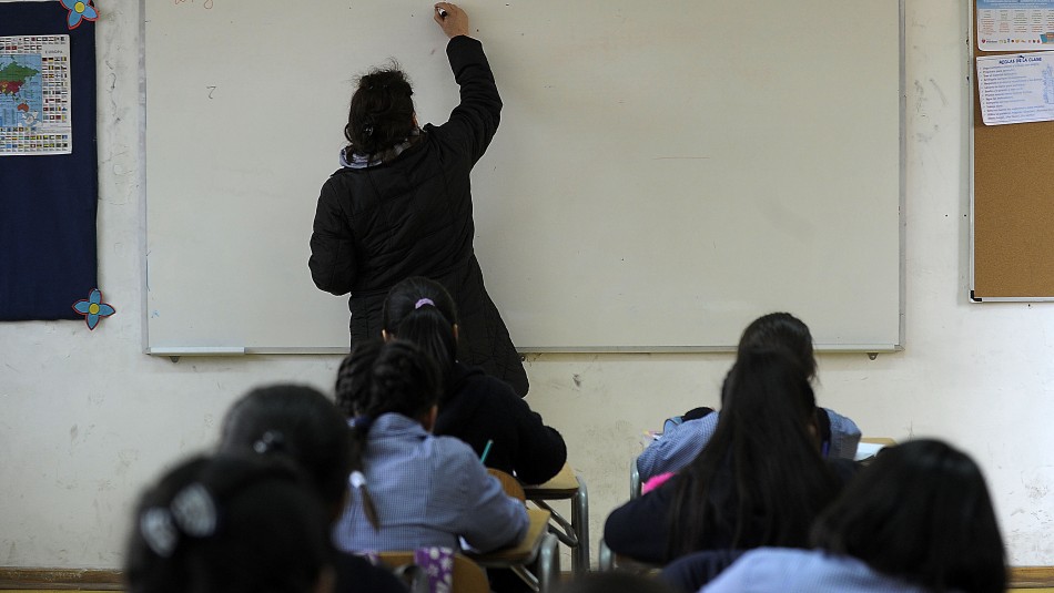 Imagen referencial de archivo Colegio deberá pagar millonaria indemnización a padres de niña que sufrió bullying