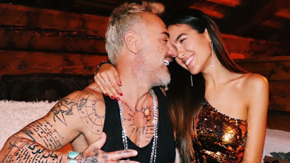 Desde un lujoso auto hasta viajes por el mundo: Así enamoró Gianluca Vacchi a Sharon Fonseca Desde un lujoso auto hasta viajes por el mundo: Así enamoró Gianluca Vacchi a Sharon Fonseca