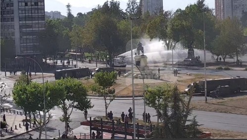 Incidentes en Plaza Italia provocan cortes de tránsito y cierre de estación de Metro