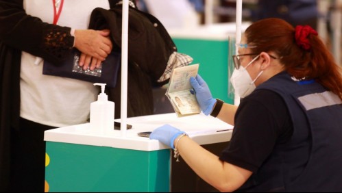 Multa y cuarentena en residencia sanitaria: La nueva medida para viajeros sin PCR negativo