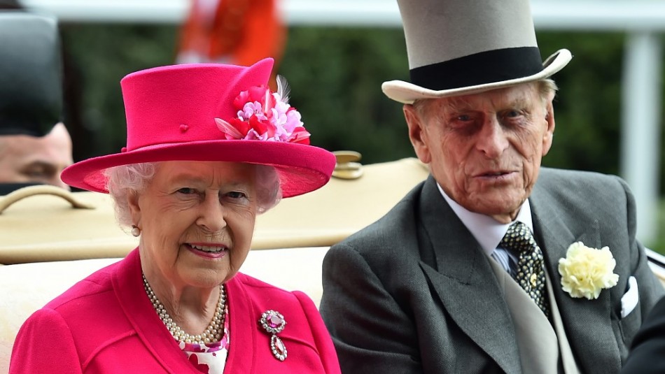 La reina Isabel II y su esposo fueron vacunados contra el coronavirus La reina Isabel II y su esposo fueron vacunados contra el coronavirus