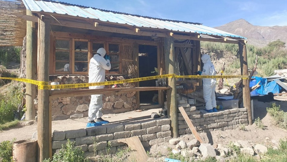 Detienen a hombre que habría dado muerte a su pareja y su hijo de 4 años Detienen a hombre que habría dado muerte a su pareja y su hijo de 4 años en el norte de Chile