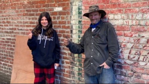 Niña recauda millonaria suma para hombre en situación de calle que tuvo gesto con su abuela