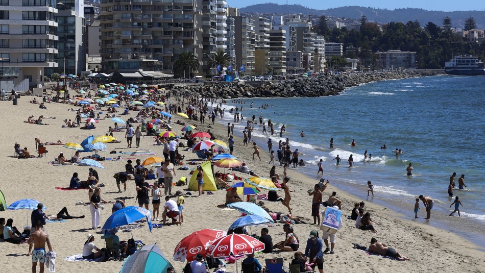 Se han solicitado más de 230 mil permisos de vacaciones El principal destino es Valparaíso: Se han solicitado más de 230 mil permisos de vacaciones