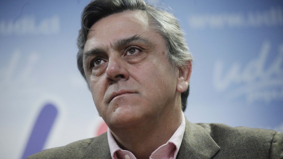 UDI reacciona a la renuncia de Pablo Longueira al partido UDI y renuncia de Longueira: