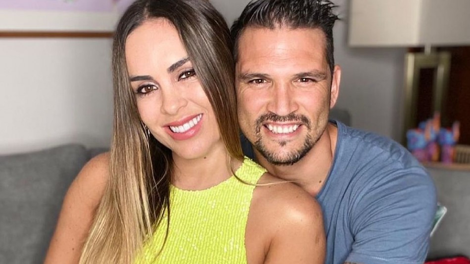Maura Rivera y Mark González renuevan votos de matrimonio con una ceremonia íntima Maura Rivera y Mark González renuevan votos de matrimonio con una ceremonia íntima