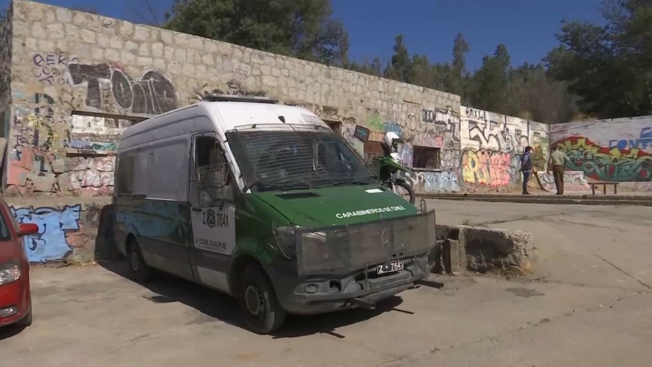 Cursan sumarios sanitarios a 23 jóvenes por fiesta clandestina en Quilpué Cursan sumarios sanitarios a 23 jóvenes por fiesta clandestina en Quilpué