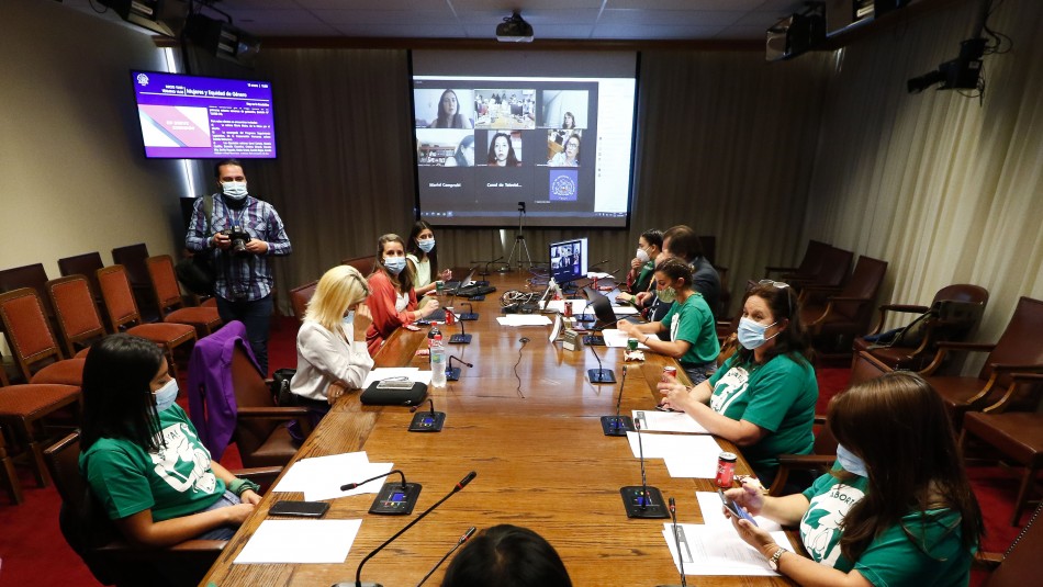 Proyecto para despenalizar el aborto hasta las 14 semanas comenzó su tramitación en el Congreso Proyecto para despenalizar el aborto hasta las 14 semanas comenzó su tramitación en el Congreso