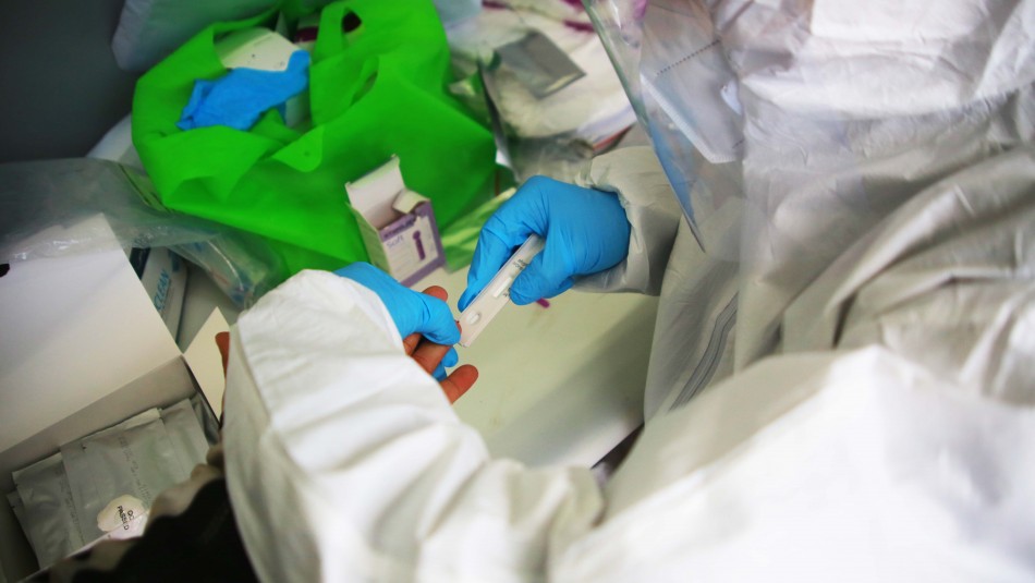 Cepa británica de coronavirus llegó a la RM: Cuatro personas de La Pintana están contagiadas Cepa británica de coronavirus llegó a la RM: Cuatro personas de La Pintana están contagiadas