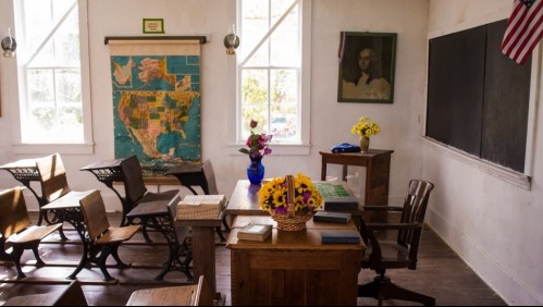 Acusan a maestra de violencia infantil por rociar con desinfectante a alumnos sin mascarilla