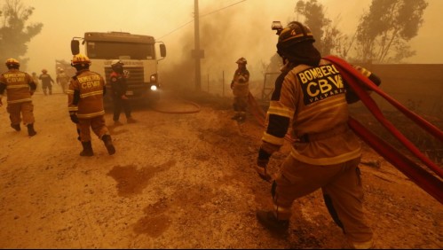 'Ese infeliz tiene que caer': Anuncian querella contra responsable de incendio en Quilpué