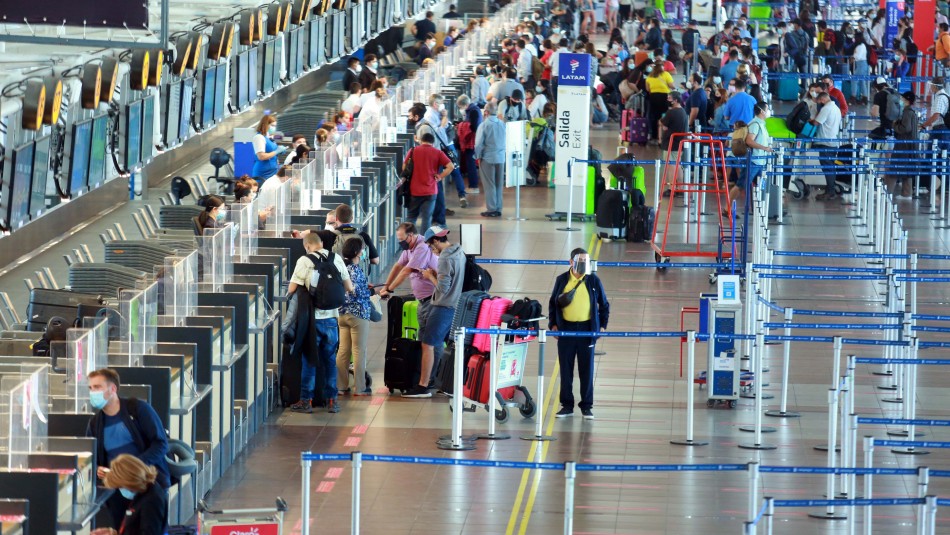 aeropuerto coronavirus Experto y alza de contagios:
