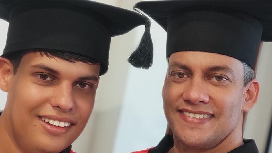 Father decided to study at university with his autistic son: They will both graduate as lawyers