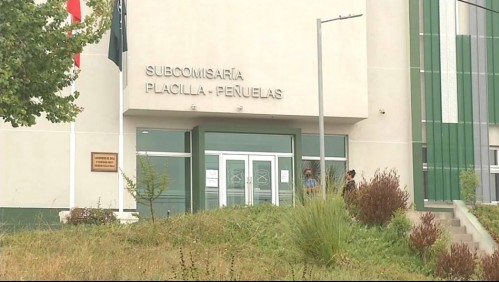 Denuncia de acoso sexual a carabinera: Habría sido encerrada en fiesta realizada en subcomisaría