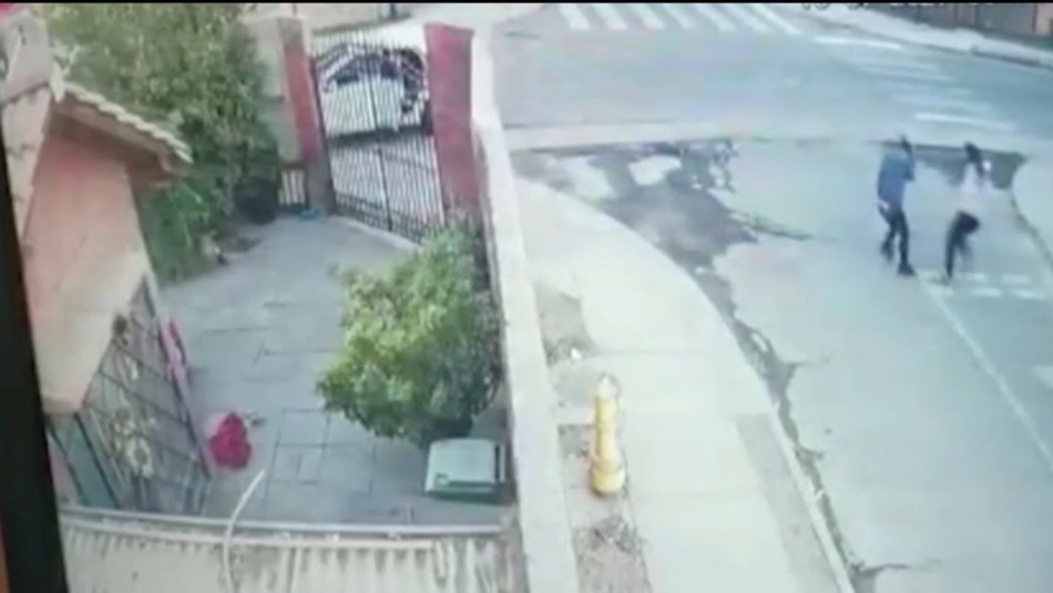 pdi balea Video registra baleo de PDI recién egresada a asaltante en Renca